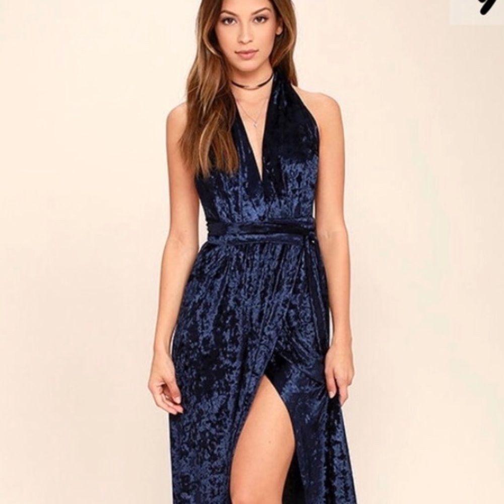 Lulu’s Navy Blue Velvet Dress